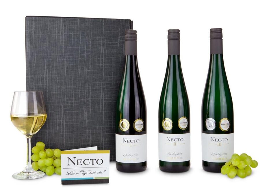 Wein Auswahl – Weihnachtsgeschenk mit Logoveredelung von Wizard